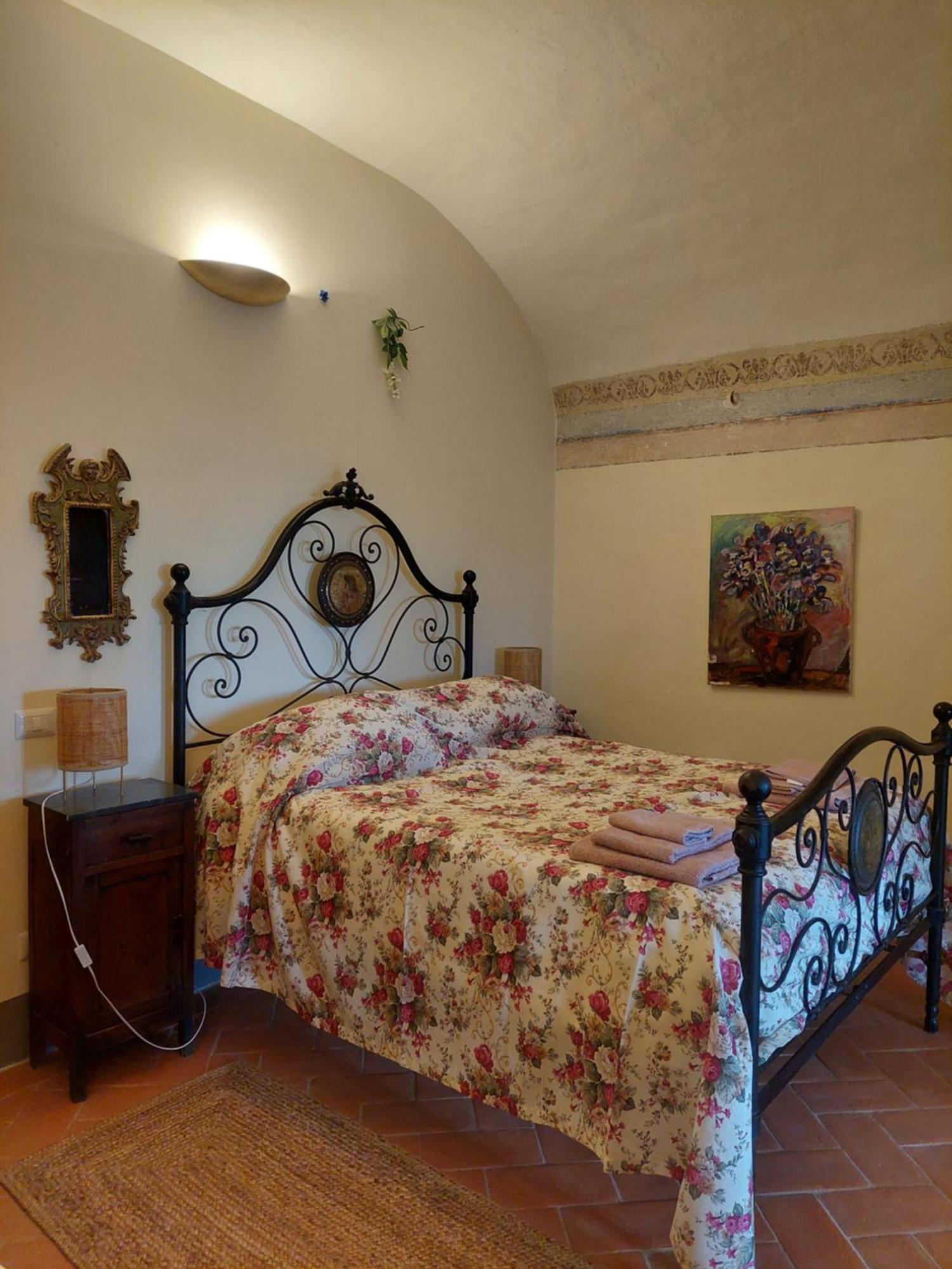 Casa Ezio Marchi - Due Appartamenti E Una Family Suite Bettolle Eksteriør bilde